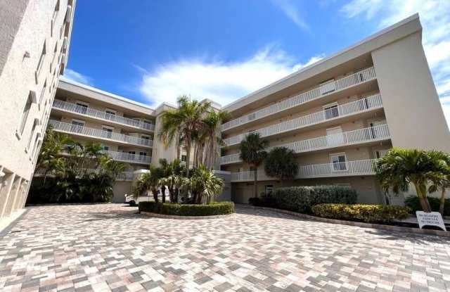425 Buchanan Avenue - 425 Buchanan Avenue, Cape Canaveral, FL 32920