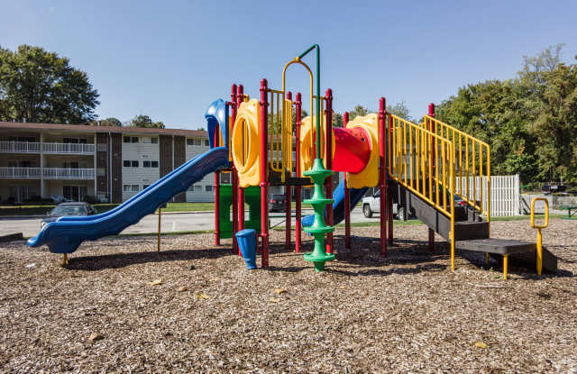 Heather Hills Apartments Gallery 2