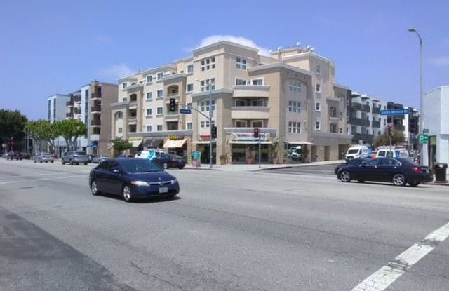 11551 Santa Monica Blvd PH 6 - 11551 Santa Monica Blvd, Los Angeles, CA 90025