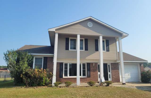 New to the Rental Market!  3 Bdrm/ 2.5 Bath Tri-Level Home! Located in Quiet Neighborhood! photos photos