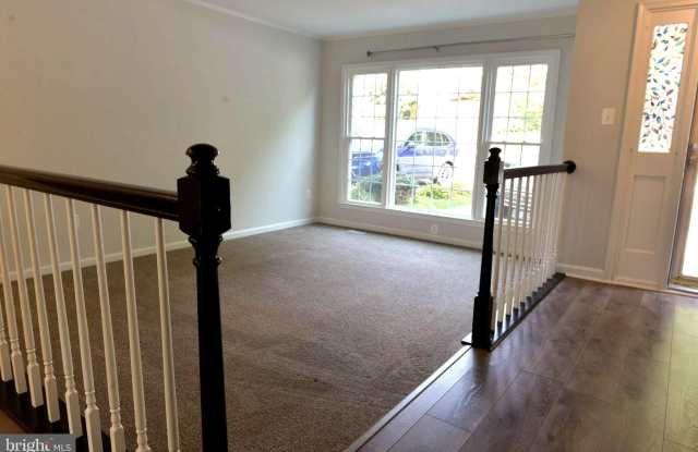 7379 HIDDEN KNOLLS Court Gallery 3