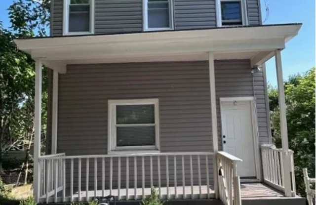 **BEAUFULLY UPDATED 3-BEDROOM / 1.5-BATH SINGLE-FAMILY HOME IN GARFIELD** Gallery 1