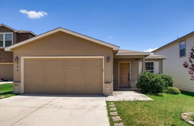 beautifully maintained 3-bedroom, 2-bathroom located in North Central San Antonio photos photos