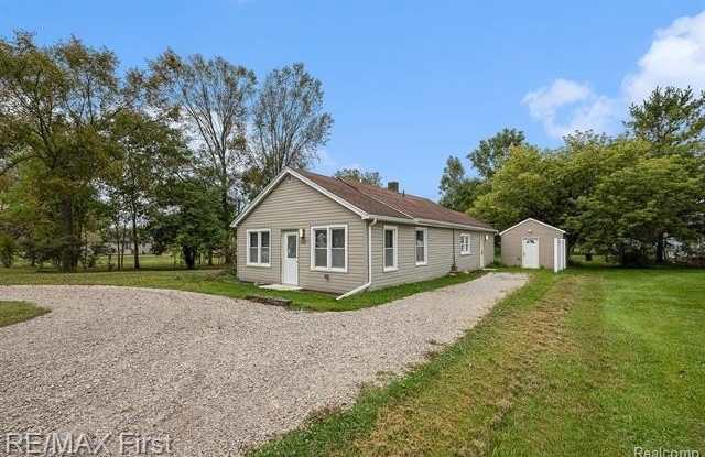4807 Griswold - 4807 Griswold Road, St. Clair County, MI 48074 4807 Griswold - 4807 Griswold Road, St. Clair County, MI 48074