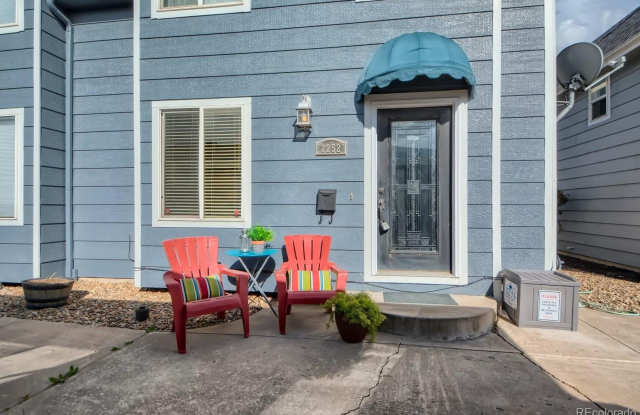 Fantastic 3 bed, 2.5 bath Townhome in University Hills photos photos