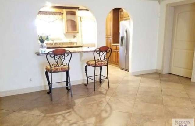 117 COUNTRY CLUB RD. Gallery 4