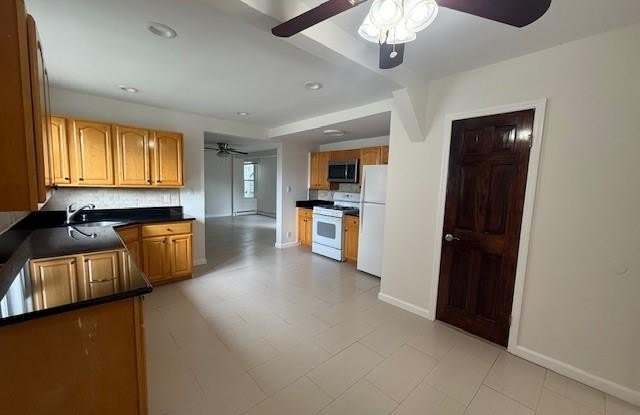 487 5th Avenue - 487 5th Avenue, Cedarhurst, NY 11516