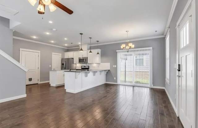 1736 South 39th Place Gallery 3