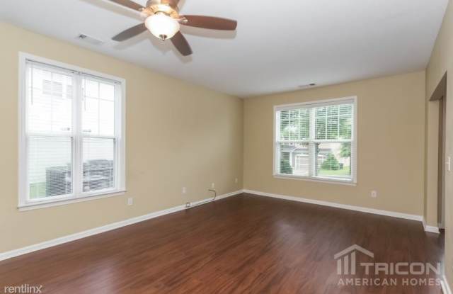 4314 Savannah Lane Gallery 3