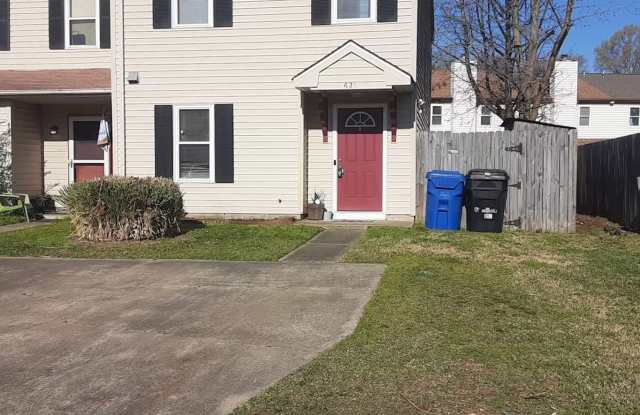 End-Unit Townhome in Amhurst "ASK ABOUT OUR ZERO DEPOSIT" photos photos