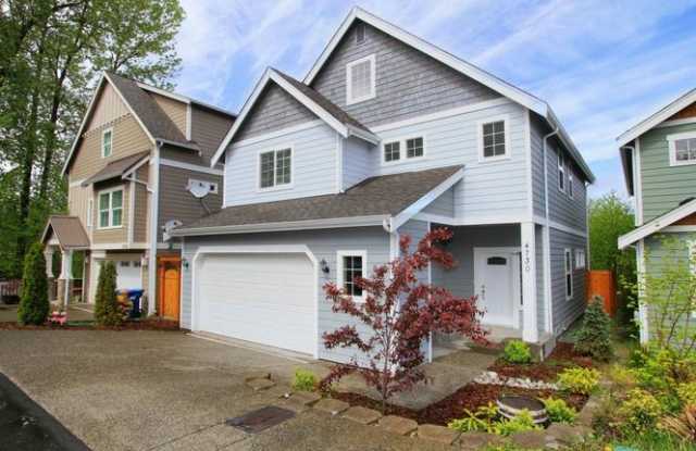 4730 Ne 14th St - 4730 Northeast 14th Street, Renton, WA 98059