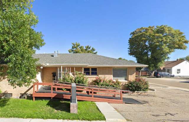 Basement Unit With All Utilities Included! photos photos