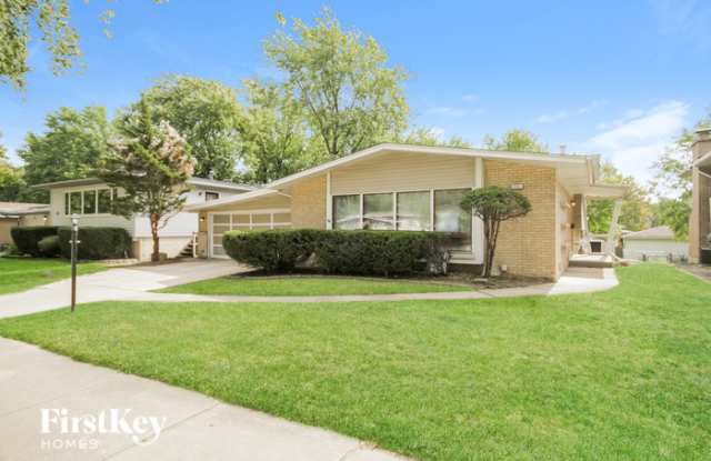 251 North Pleasant Drive Gallery 2