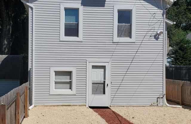 710 Monmouth Parkway - 710 Monmouth Parkway, North Middletown, NJ 07748