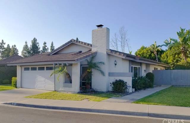 6 Poinsettia - 6 Poinsettia, Irvine, CA 92604