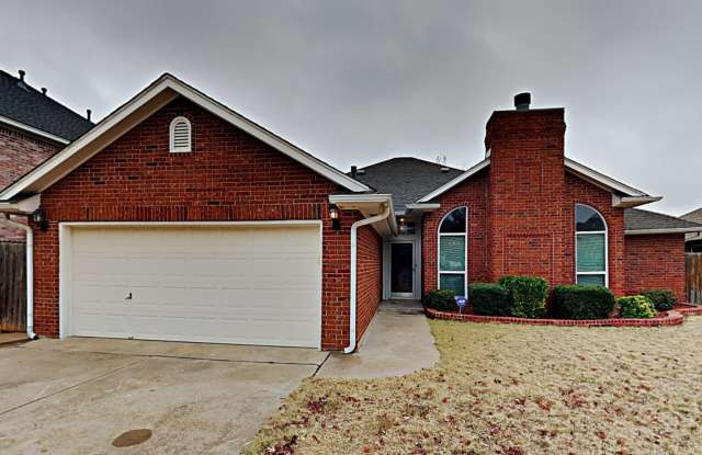 4 Bedroom 2 Bathroom Home in Edmond Schools with a Hot Tub and Deck photos photos