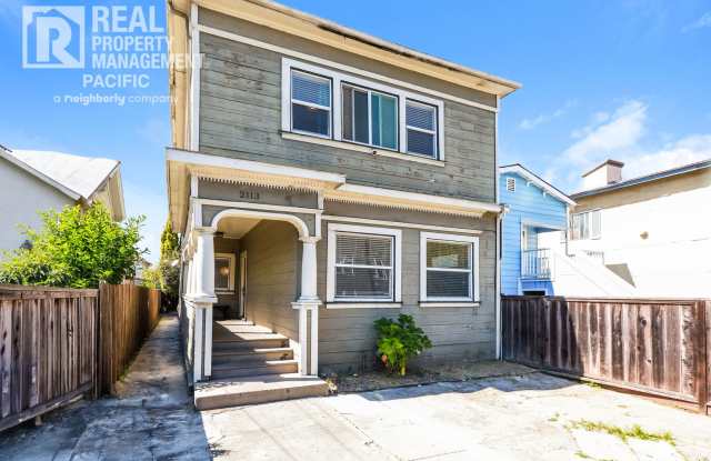 Bright  Spacious Oakland Home with Backyard, Walkable to Uptown  BART photos photos