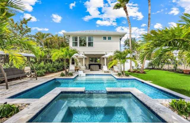 1437 Sandpiper St photos photos