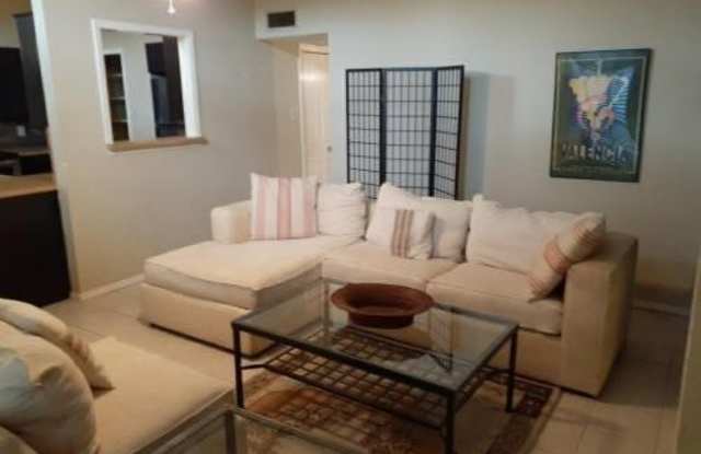 2714 McCart Avenue Gallery 4