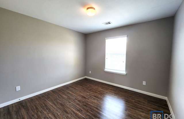 13347 Miller Lane Gallery 4