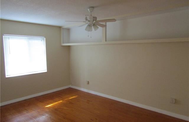 2973 Huntington DR Gallery 4
