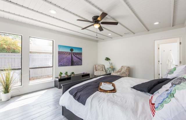 Home Sweet Haven in McAllen - 2901 North Royal Palm Circle, McAllen, TX 78501