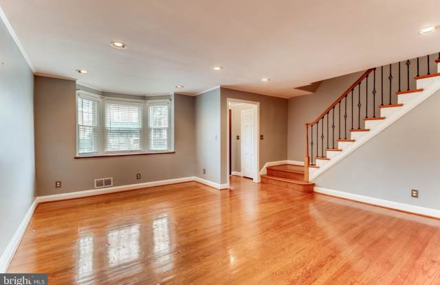 1529 KENNEWICK ROAD Gallery 2