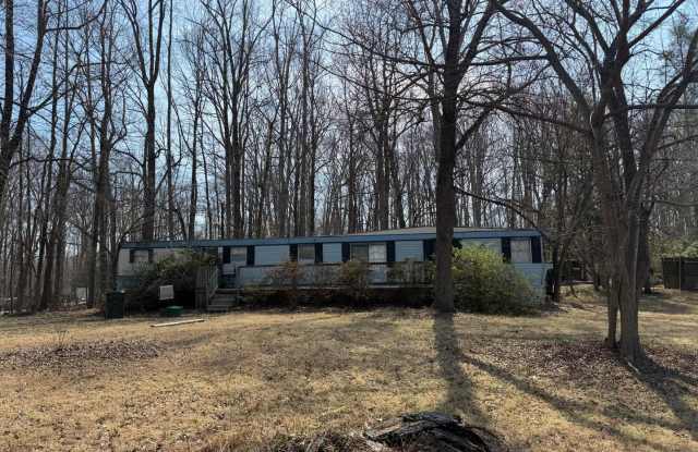 AVAILABLE NOW! photos photos AVAILABLE NOW! photos photos