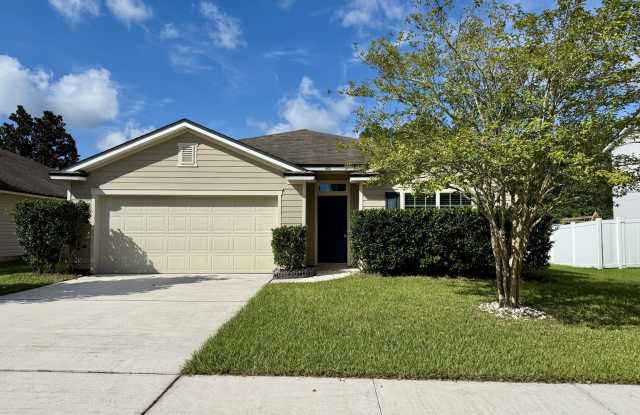3635 SUMMIT OAKS Drive - 3635 Summit Oaks Drive, Green Cove Springs, FL 32043