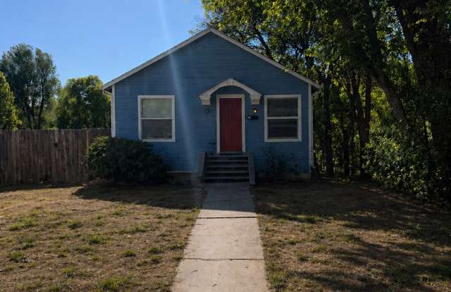 Students Welcome! Spacious 4 Bedroom Home Near CSU photos photos Students Welcome! Spacious 4 Bedroom Home Near CSU photos photos