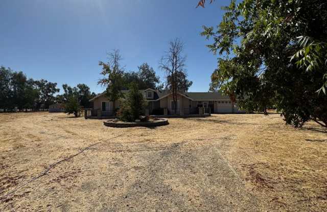 3 Bed, 3 Bath Country Home with Pool photos photos