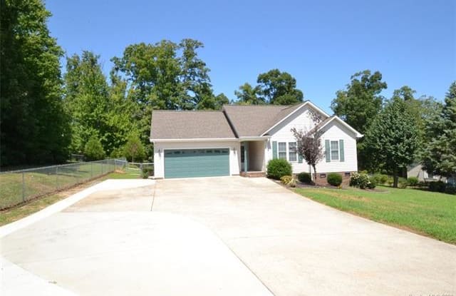 2395 Lake Shore Road S - 2395 Lake Shore Road South, Westport, NC 28037