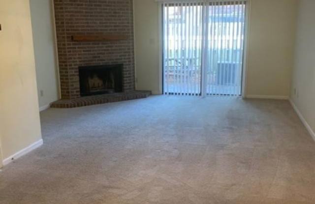 2 BEDROOM 1.5 BATH FOR $1350 photos photos