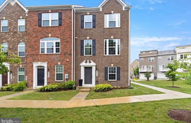9932 VISTA POINTE DRIVE - 9932 Vista Pointe Drive, Lake Arbor, MD 20774