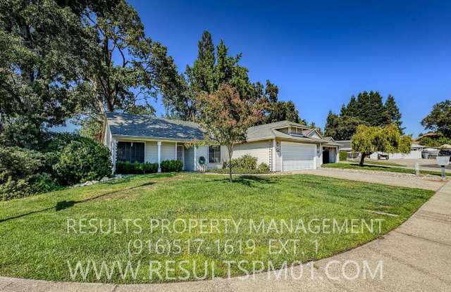 Coming soon! 3 bedroom on a Large Corner Lot photos photos