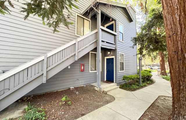 Perfect Shape Condo in Dublin with Upgraded Kitchen and many extras photos photos