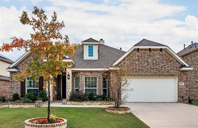 2915 Arenoso - 2915 Arenso, Grand Prairie, TX 75054