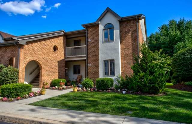 103 Black Oak Drive Gallery 1