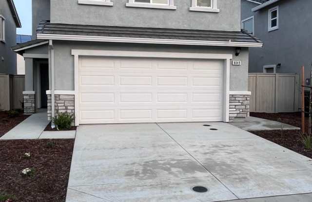 BEAUTIFUL NEW SMART HOME IN WEST ROSEVILLE!! photos photos