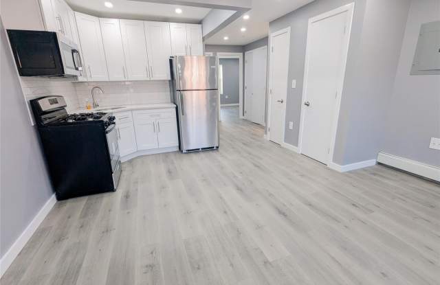 1822 Mohegan Avenue photos photos