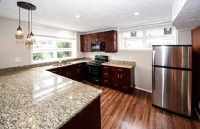 3680 admiral Drive Gallery 3