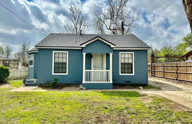 210 8th Street - 210 8th Street, Joshua, TX 76058