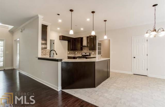 1180 Lochshyre Way Gallery 3