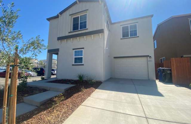 3/2.5 home in Private Gated Community with Yard photos photos 3/2.5 home in Private Gated Community with Yard photos photos
