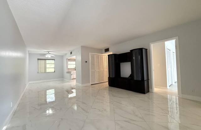 53 Stratford D photos photos