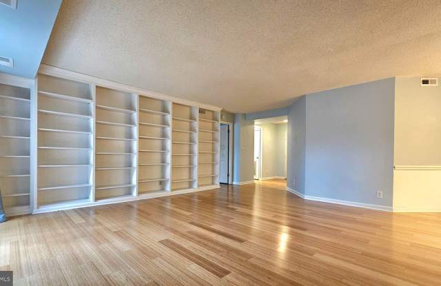 2100 LANGSTON Boulevard Gallery 2