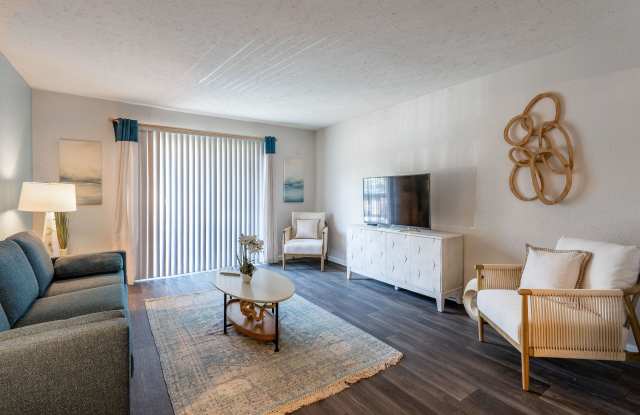 Chase Cove Apartments Gallery 2