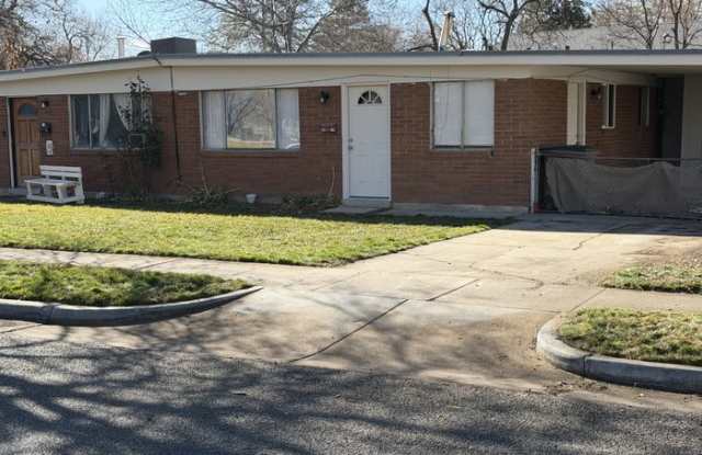 831 Riverside Drive photos photos