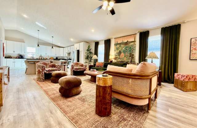 5 Bed 3 Bath Home With Hot Tub In West Chester, OH Gallery 3