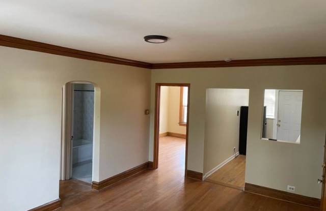 4405 West Wellington Gallery 1